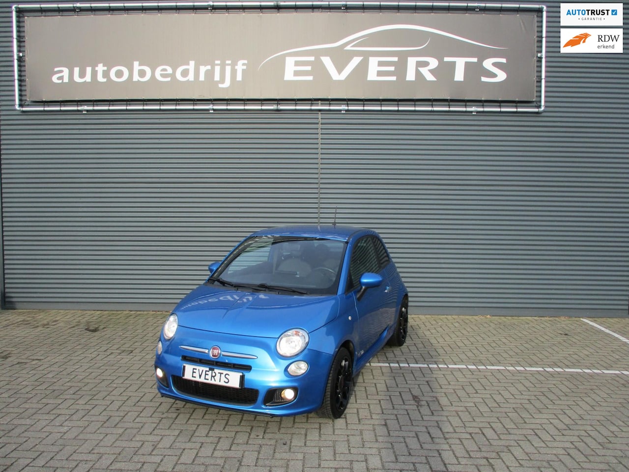 Fiat 500 - 1.2 Lounge 90423 Km met boekjes auto is als nieuw speciale uitvoering distributie vervange - AutoWereld.nl