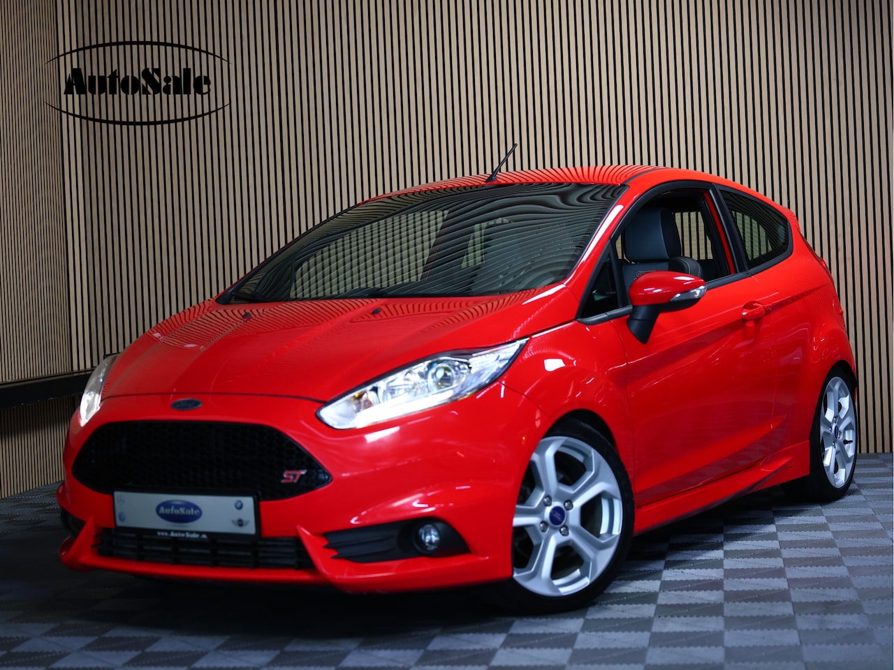 Ford Fiesta - 1.6 ST1 LED RECARO TOPSTAAT AIRCO'13 - AutoWereld.nl