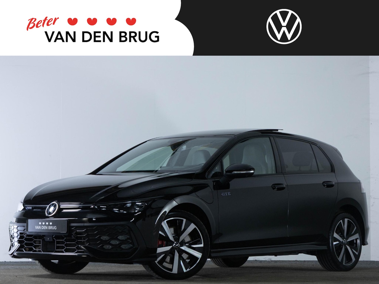 Volkswagen Golf - GTE 1.5 eHybrid 272 PK | LED Matrix IQ | Panoramadak | DCC | Leder | Trekhaak | Side Assis - AutoWereld.nl
