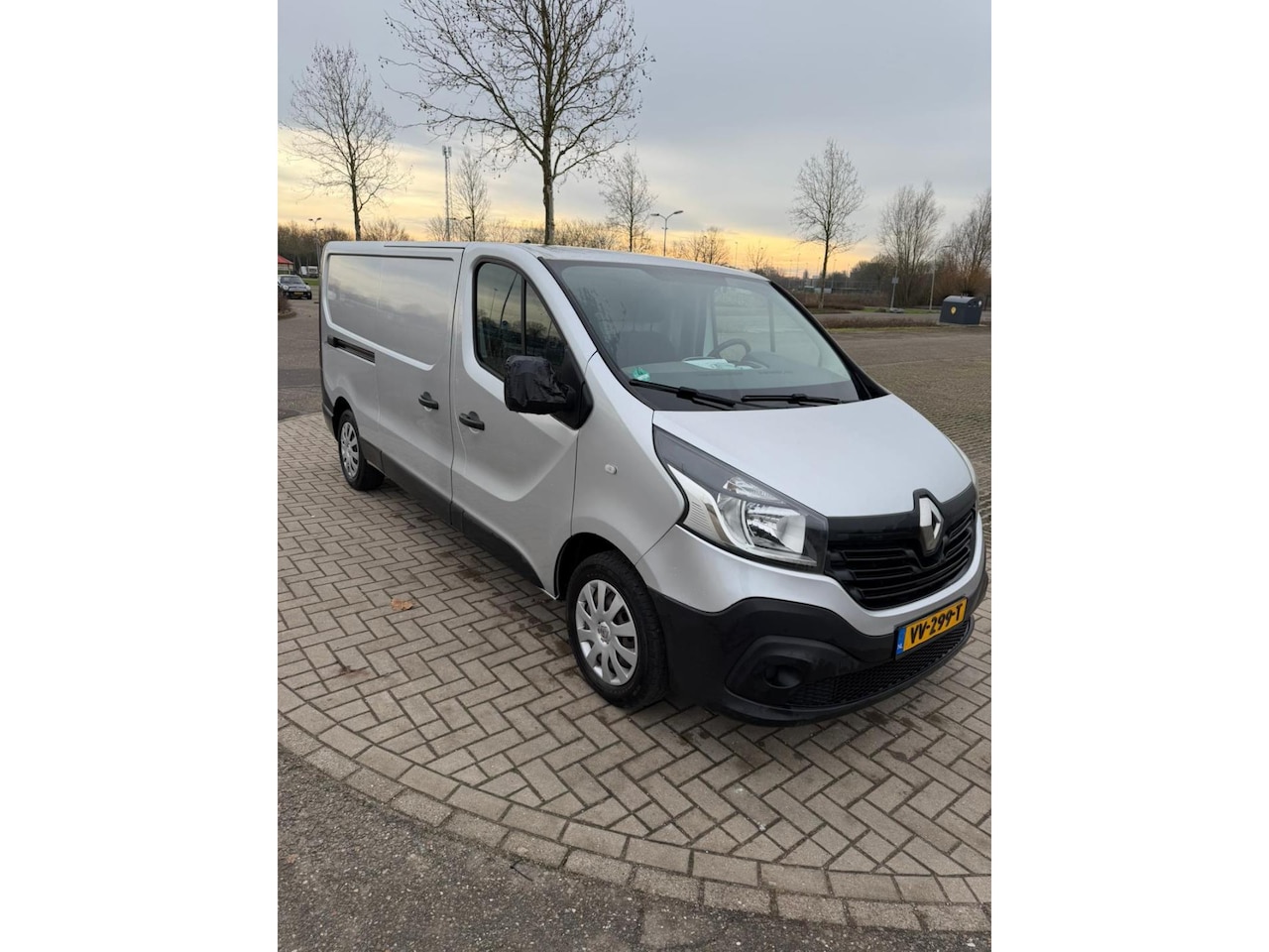 Renault Trafic - 1.6 dCi T29 L2H1 Comfort 1.6 dCi T29 L2H1 Comfort - AutoWereld.nl