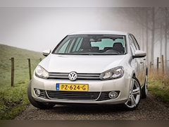 Volkswagen Golf - 1.8 TSI Highline LE 18T