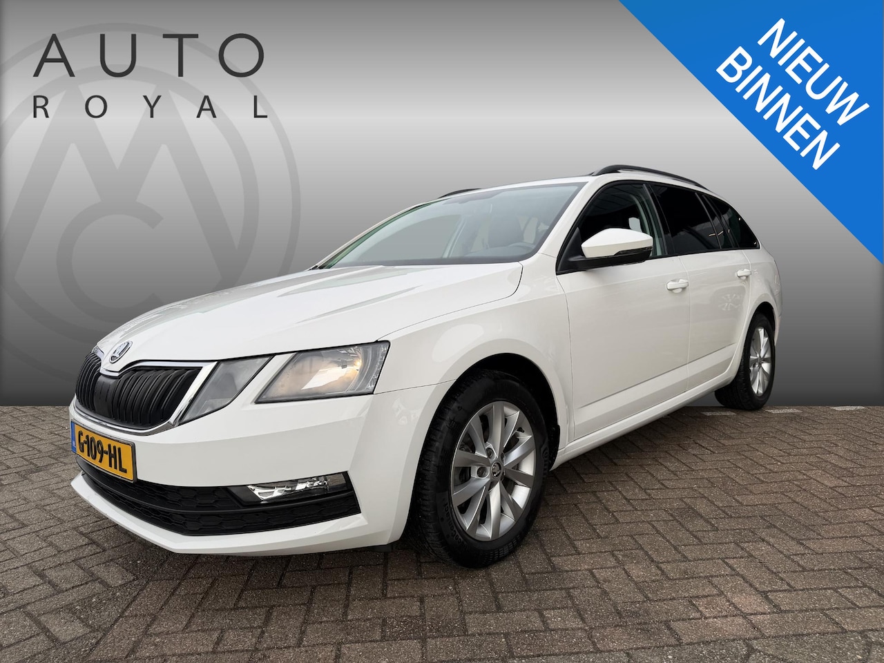 Skoda Octavia Combi - 1.5 TSI Greentech Sport Business AUTOMAAT | | AFNEEMBARE TREKHAAK | NAVIGATIE | SPORT STO - AutoWereld.nl
