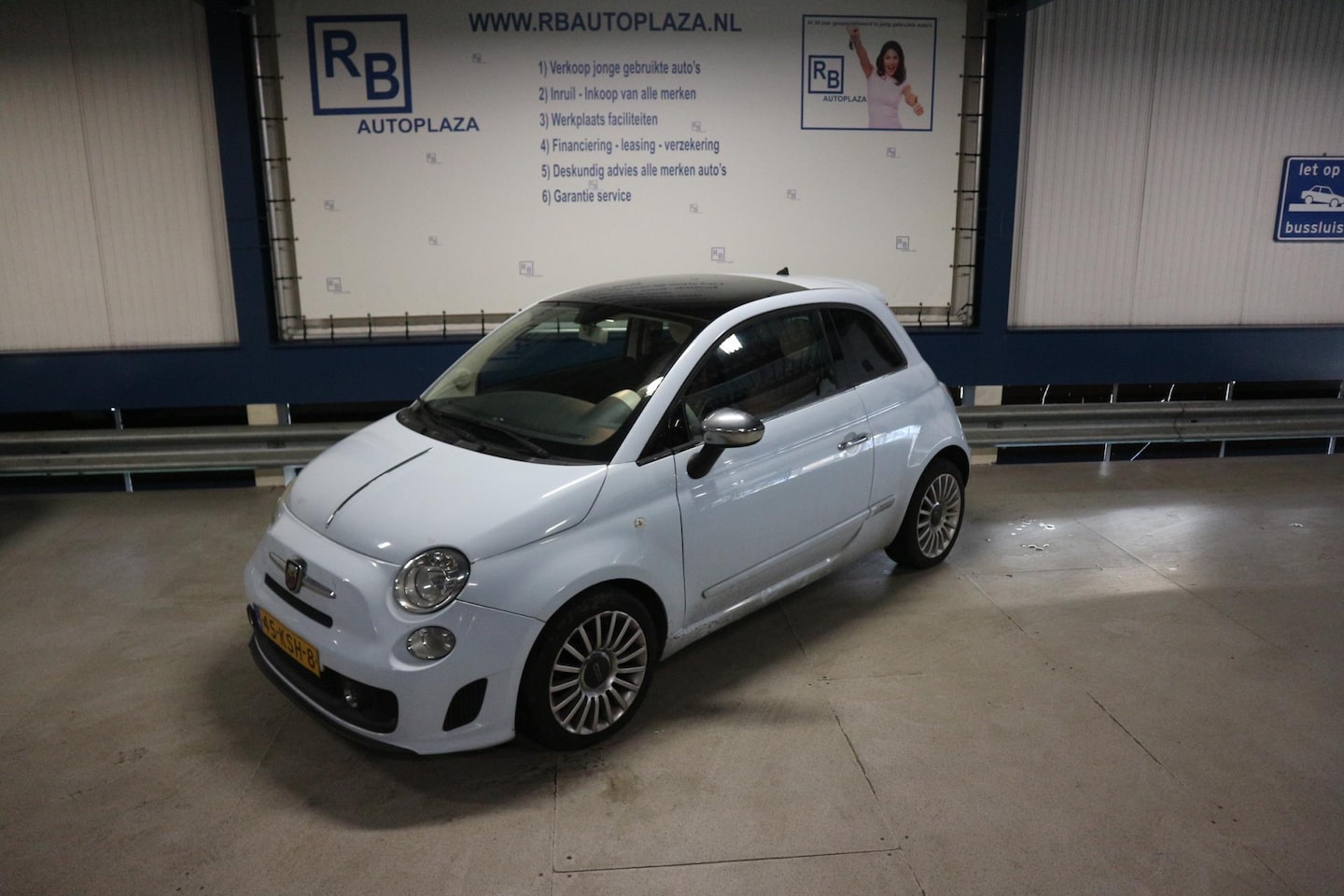 Fiat 500 - 1.2 Lounge AUTOMAAT / DAK / LEER / NAP KM STAND ! ! ! - AutoWereld.nl
