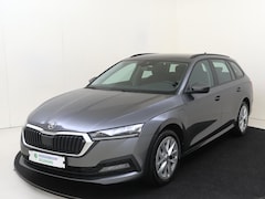 Skoda Octavia - 1.4 TSI iV PHEV Business Edition | Parkeersensoren | Cruise control | CarPlay | Stoel- en