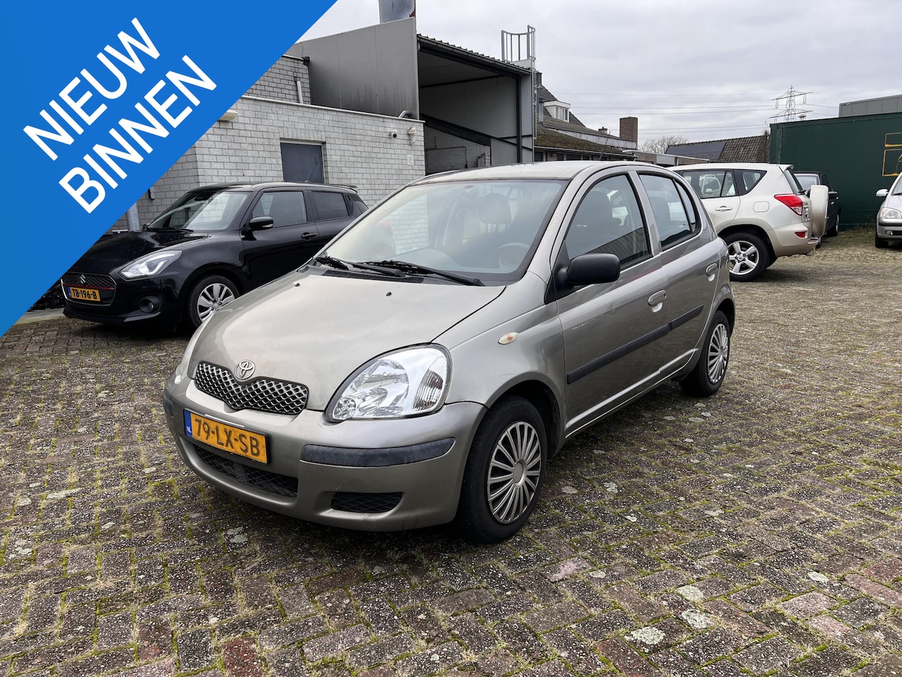 Toyota Yaris - 1.0 VVT-i Terra | 5 Drs. | HANDELSPRIJS | EXPORT - AutoWereld.nl