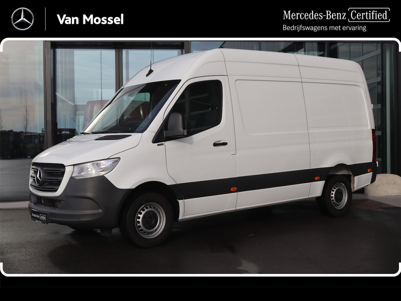 Mercedes-Benz Sprinter - 317 CDI Aut. L2H2 |NAVI/AIRCO/CAMERA/CRUISE/3.500KG AHW | Certified - AutoWereld.nl