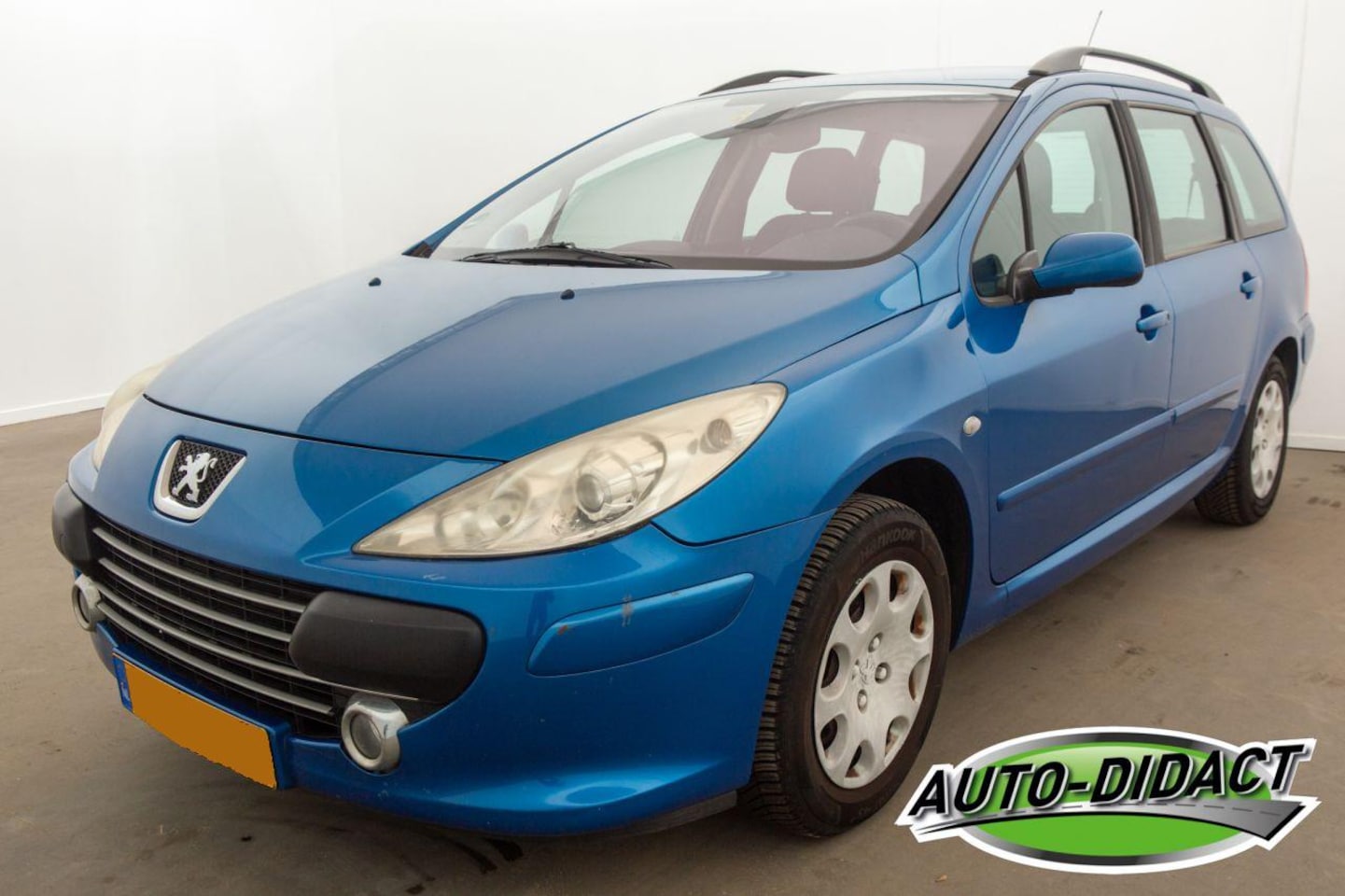 Peugeot 307 Break - 2.0-16V Clima Premium - AutoWereld.nl