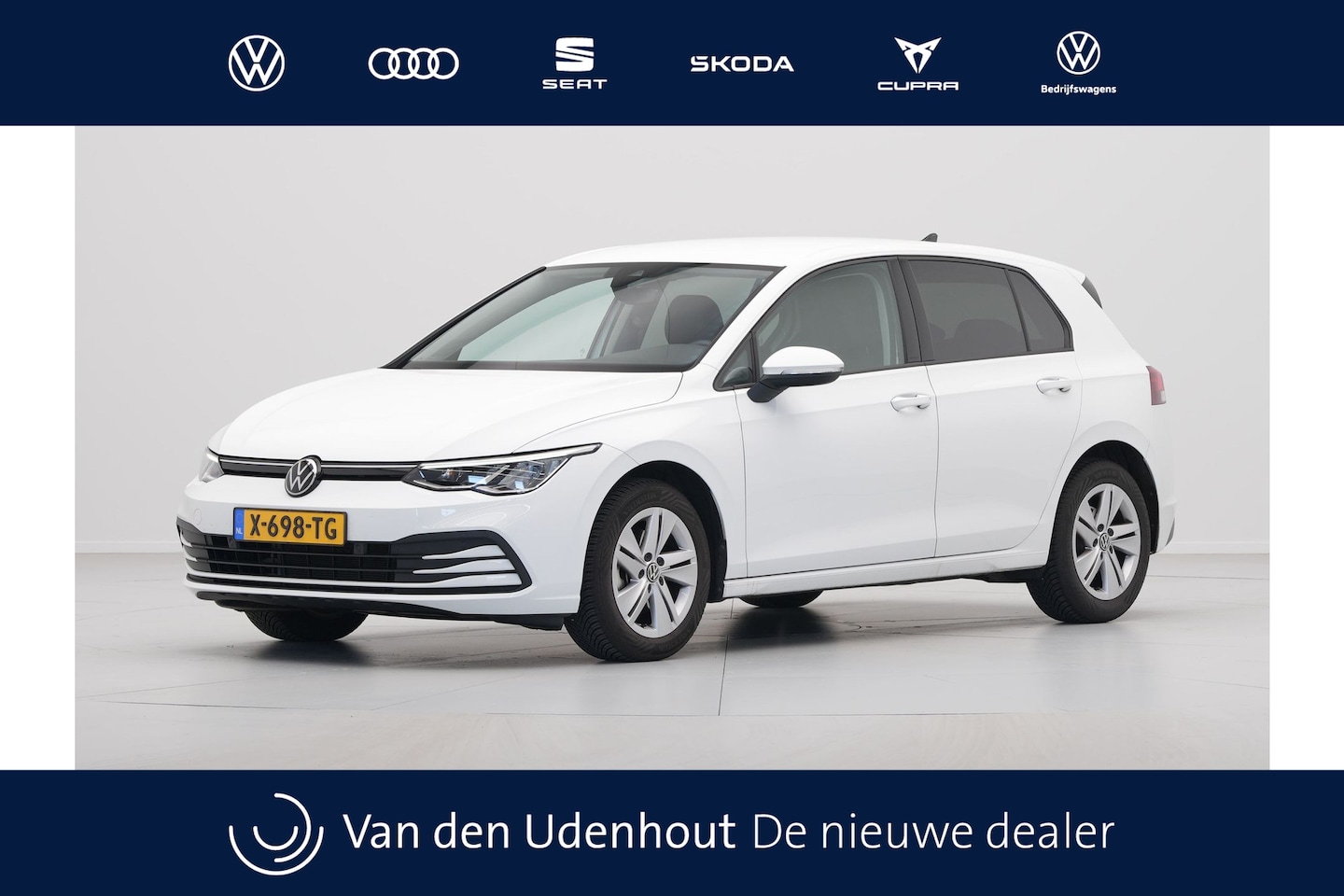 Volkswagen Golf - 1.0 TSI 110pk Life Business Navigatie Massage Stoelverwarming Acc 199 - AutoWereld.nl