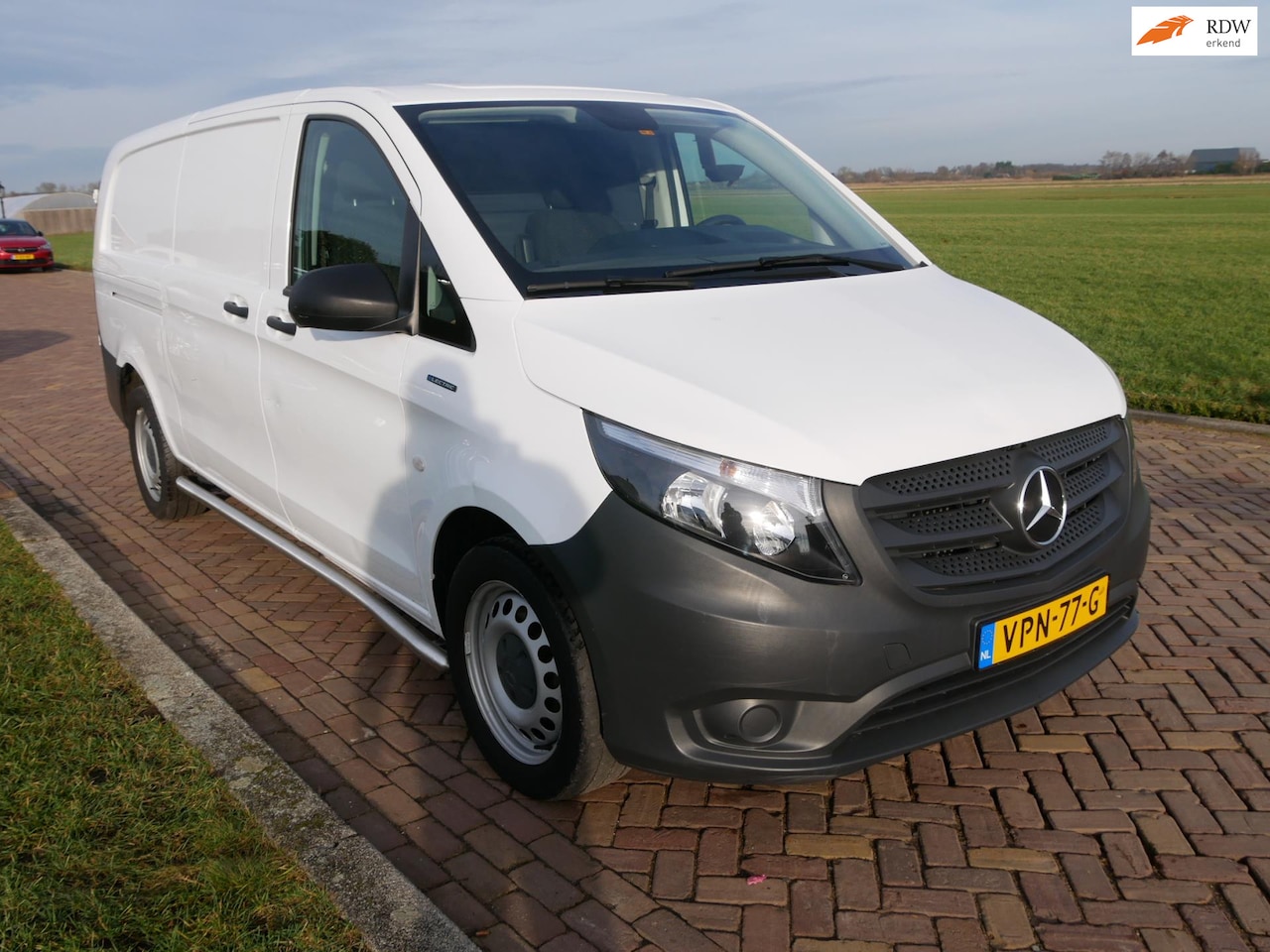 Mercedes-Benz eVito - EVito Extra Lang 41 kWh AC CAMERA NAVI ** 8499 EX BTW** 2022 !! - AutoWereld.nl