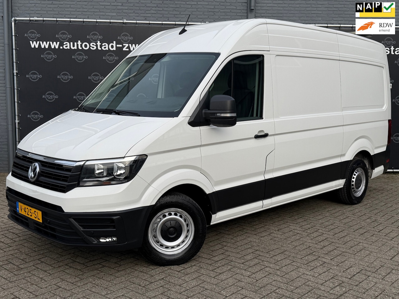 Volkswagen Crafter - 30 2.0 TDI L3H3 Automaat/EURO 6/NL-Auto/1ste Eigenaar/Navi/NAP/APK/Airco - AutoWereld.nl