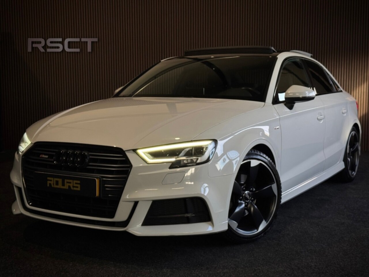 Audi A3 Limousine - 1.5 TFSI Sport S Line|Pano|Cruise|Keyless|Sound. System - AutoWereld.nl