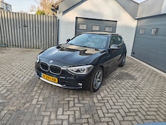 BMW 1-serie - 118i Executive, Parking system, Cruise control, Navi, Climate control, Schuifkantel dak