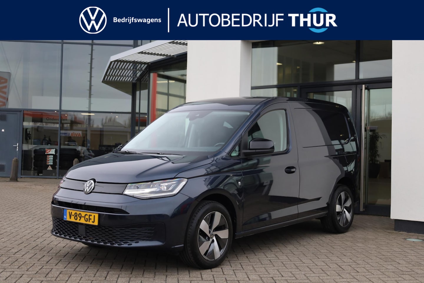 Volkswagen Caddy Cargo - 1.5 TSI Style 85KW/115PK DSG, 18" lmv,  Lederen bekleding ergo stoelen, Achteruitrijcamera - AutoWereld.nl