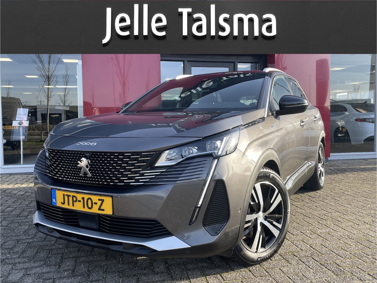 Peugeot 3008 - 1.6 HYbrid4 300 GT | Camera 360 | Panoramadak | Apple/Android CarPlay - AutoWereld.nl