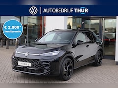 Volkswagen T-Roc - 1.5 eTsi R-Line First Edition 150PK / 110kW LED Matrix IQ.Light, 360° rondomzichtcamera, p