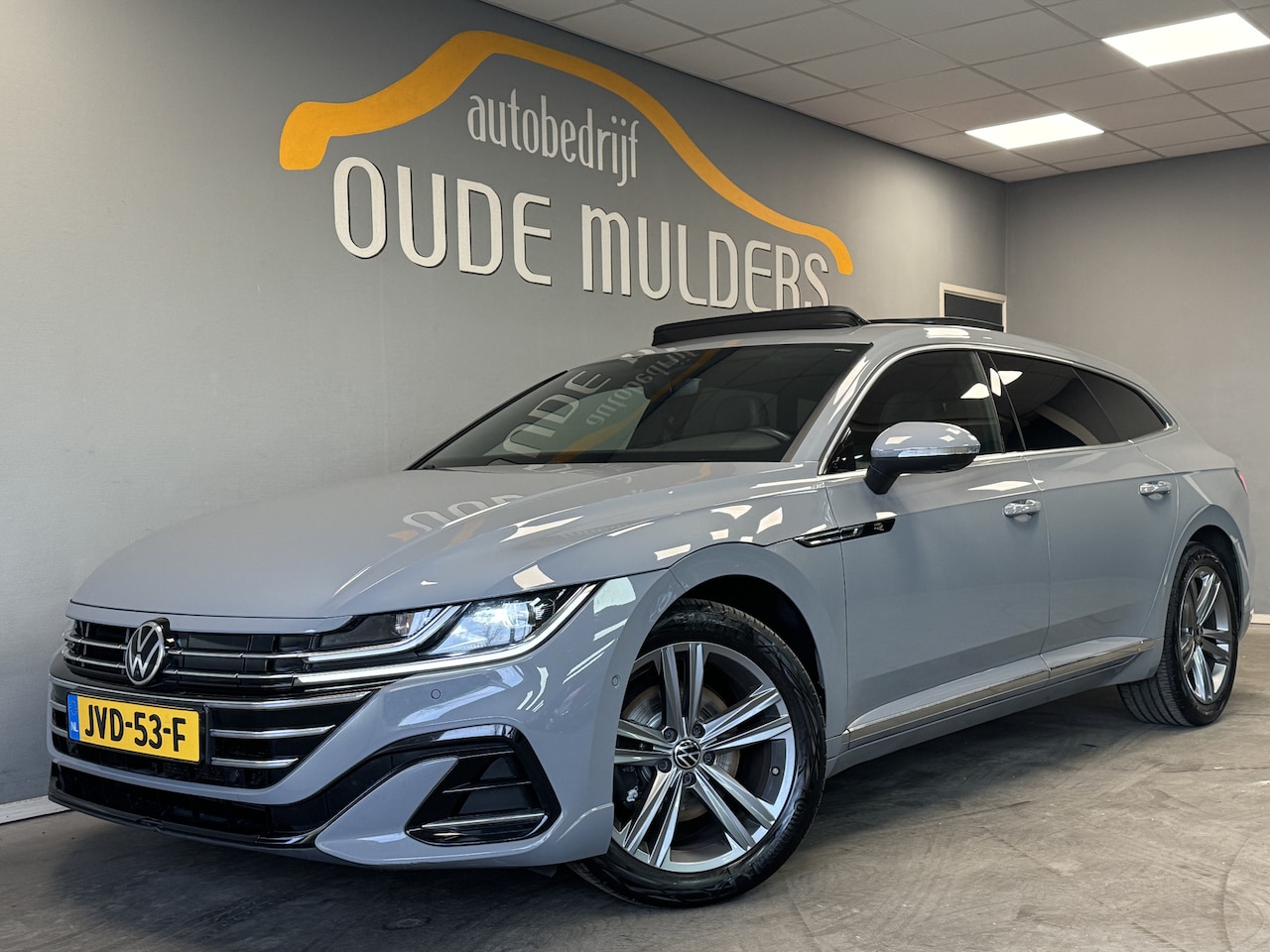 Volkswagen Arteon Shooting Brake - 1.4 R-Line R-Line/360 Camera/Panoramadak/Stoelverwarming - AutoWereld.nl