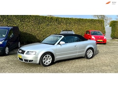 Audi A4 Cabriolet - PRACHTIGE AUTO AUTOMAAT LEER AIRCO
