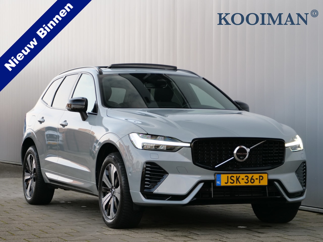 Volvo XC60 - 2.0 T6 Plug-in hybrid AWD Dark 350 Pk Automaat Navi / 360 Camera / Leer / Pano-dak / DAB / - AutoWereld.nl