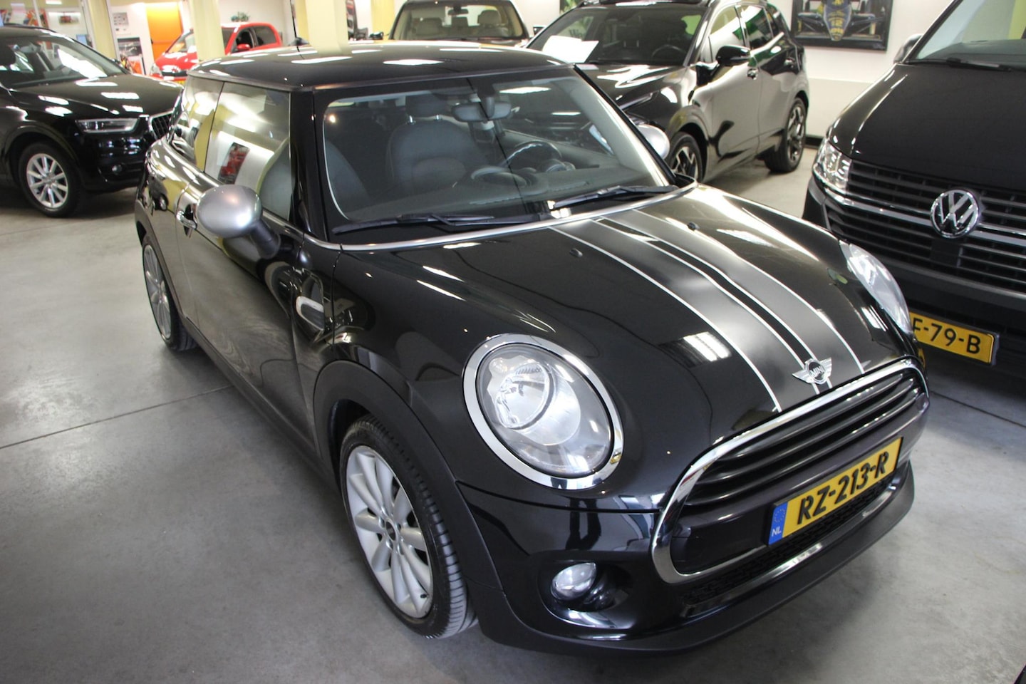 MINI Cooper - Mini 1.5 Business - AutoWereld.nl