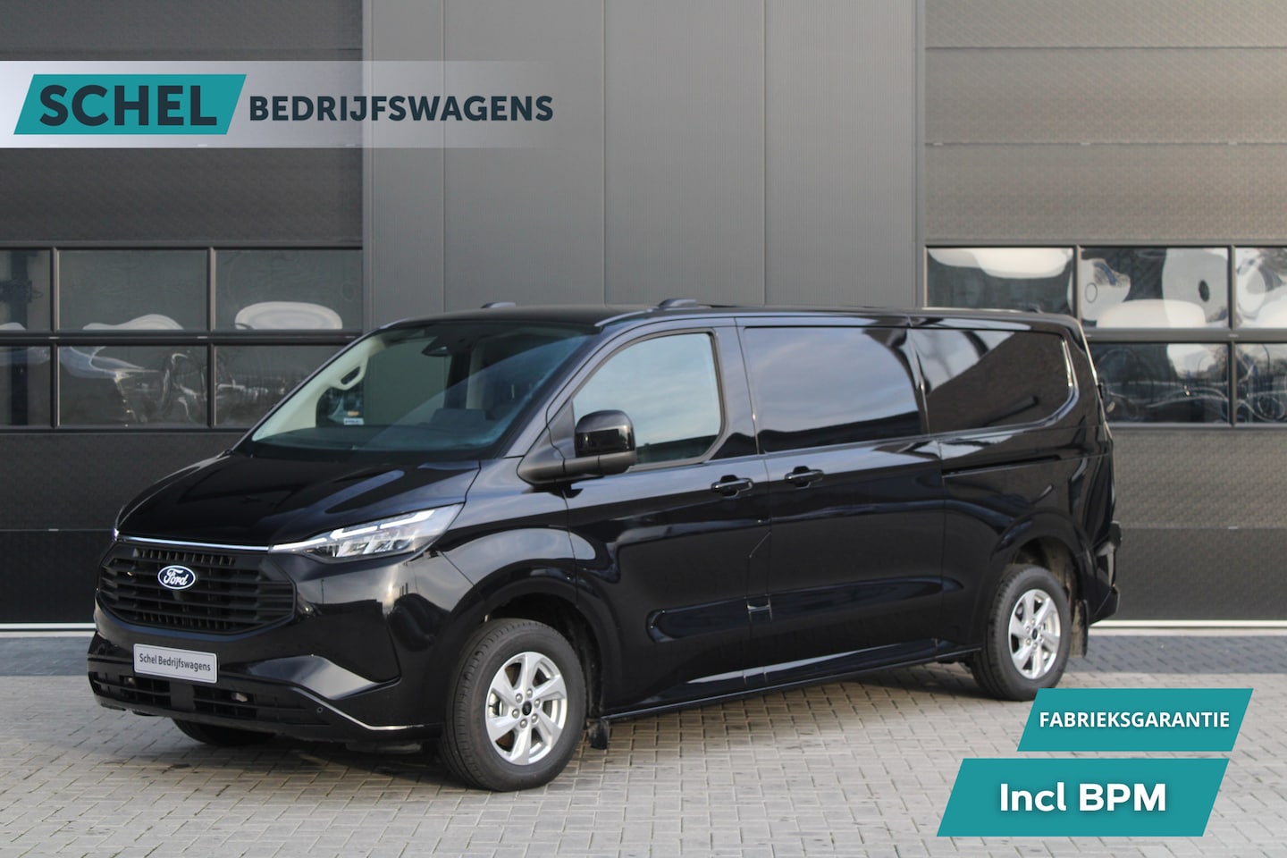 Ford Transit Custom - 320 2.5 PHEV L2H1 Limited 232pk - 2x Schuifdeur - Trekhaak - Stoel/Stuurverwarming - ACC - - AutoWereld.nl
