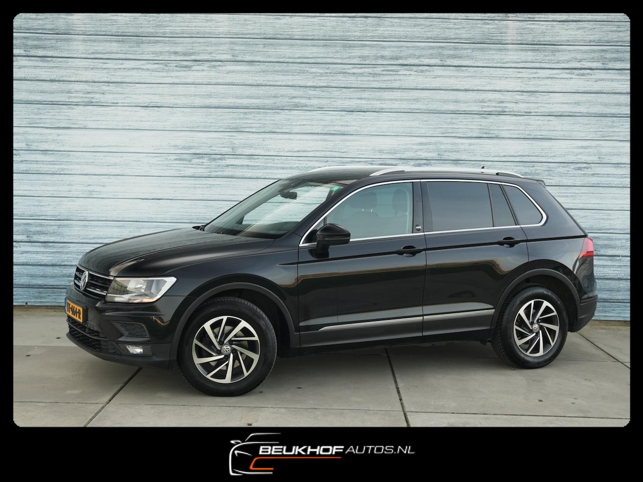 Volkswagen Tiguan - 1.4 TSI Business Sound Trekhaak Carplay - AutoWereld.nl