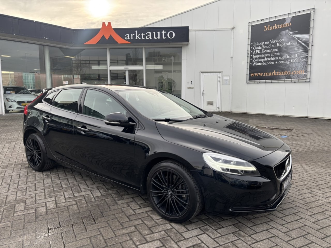 Volvo V40 - 1.5 T3 Dynamic Edition Navi Led Cruise Stoelverwarming - AutoWereld.nl