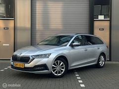 Skoda Octavia - 2.0 / Lane / ACC / StoelV / StuurV / LED / Key