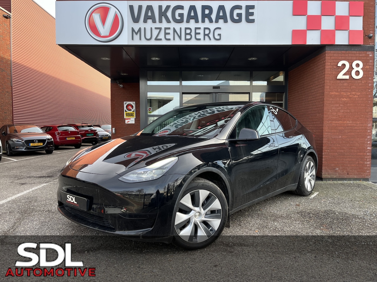 Tesla Model Y - Standard Range SR RWD 60 kWh 1e EIGENAAR // PANODAK // NAVI // ADAPTIVE CRUISE // CLIMA // - AutoWereld.nl