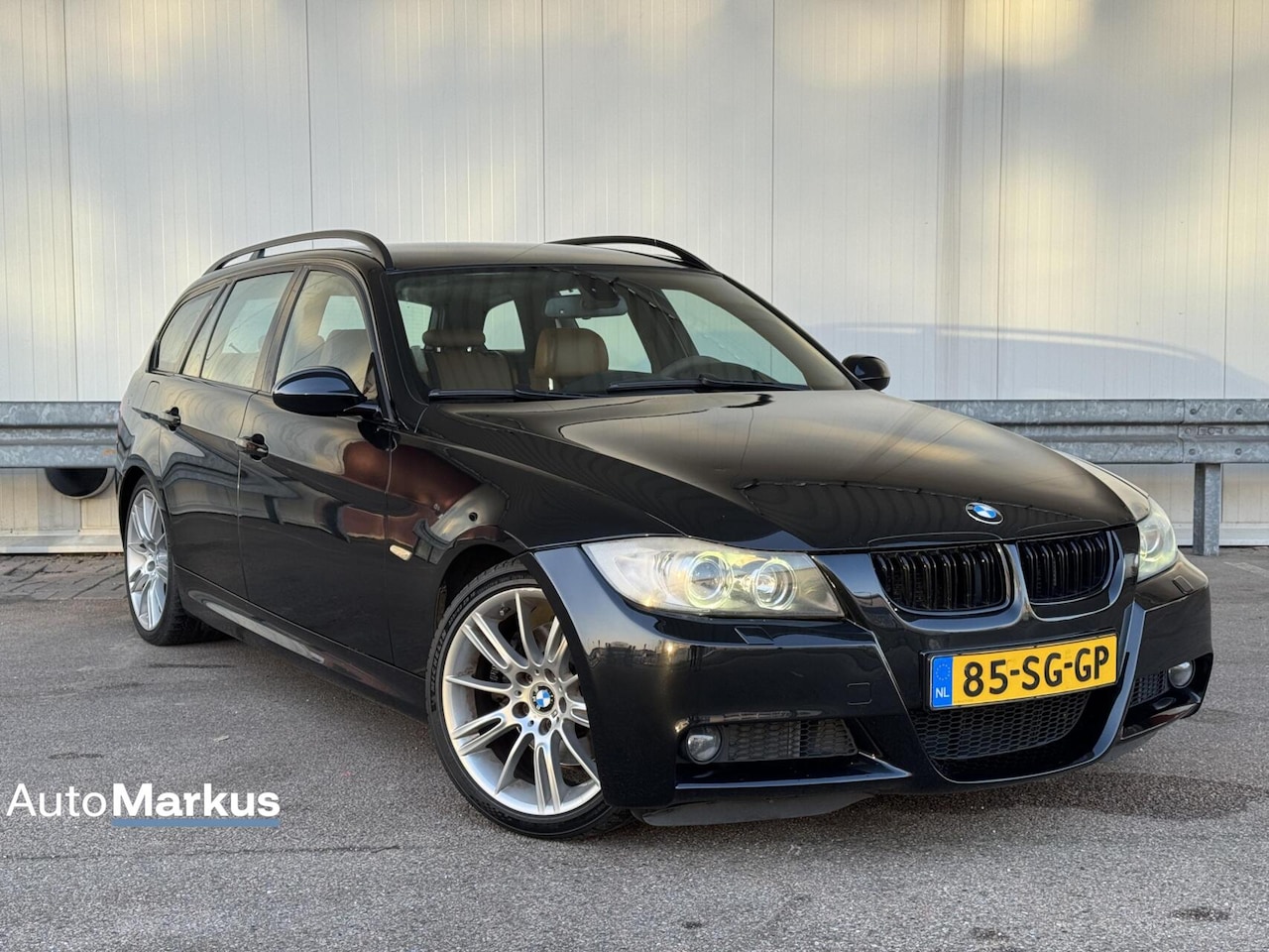 BMW 3-serie Touring - 330i 3X M-Sport|Carplay|Xenon|Leder|Automaat|3.0 6-Cilinder - AutoWereld.nl