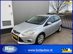 Ford Focus - 1.0 EcoBoost Lease Trend, NW APK /AIRCO / CRUISE / NAVI / PARKEERSENSOREN