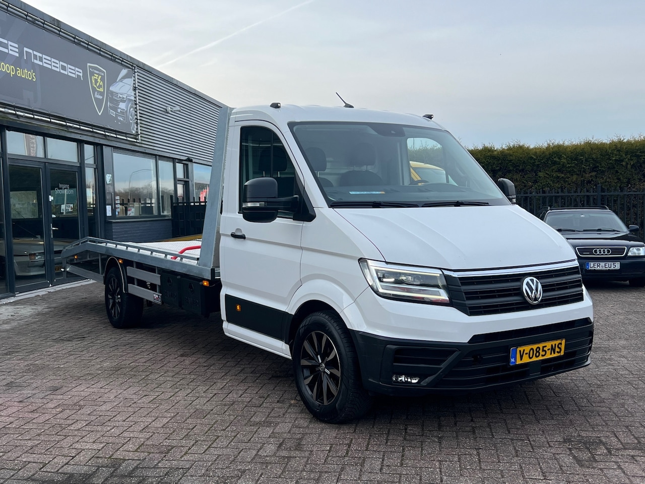 Volkswagen Crafter - Oprijwagen 2.0 TDI 177pk DSG Automaat Highline / LED / Lucht / Full Option! - AutoWereld.nl