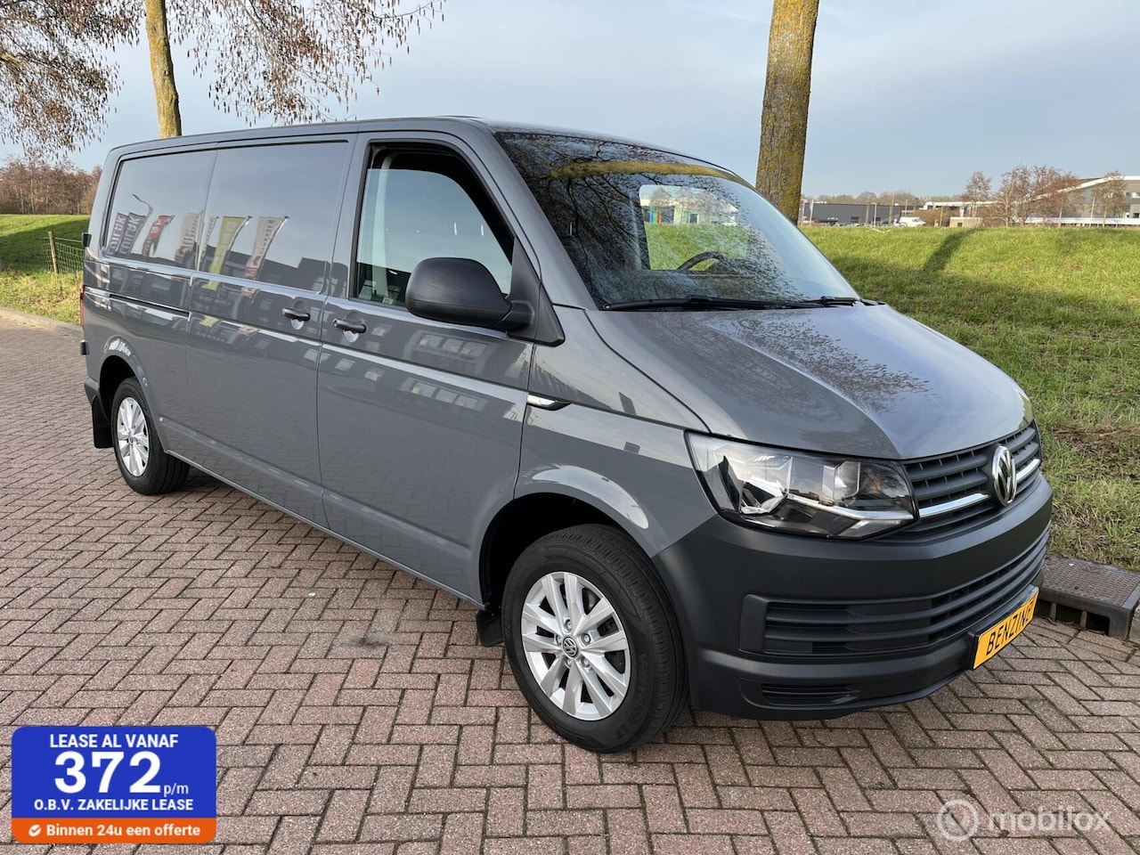 Volkswagen Transporter - 2.0 TSI benzine L2H1 Gesloten + Navi - AutoWereld.nl