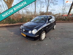 Volkswagen Polo - 1.2 LEUKE AUTO RIJDT EN SCHAKELT GOED