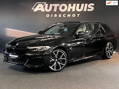 BMW 5-serie Touring - 530e xDrive High Executive M Pakket/ Pano/ Leder/ Camera/ 20inch/ ACC/ Led