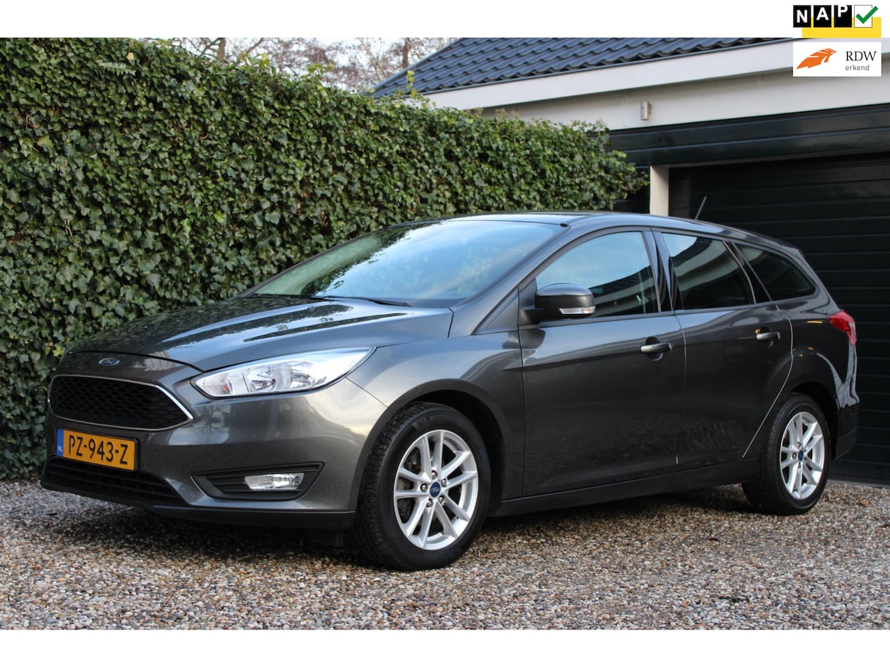 Ford Focus Wagon - 1.0 Lease Edition | Climate control | Cruise control | Navigatie | PDC - AutoWereld.nl