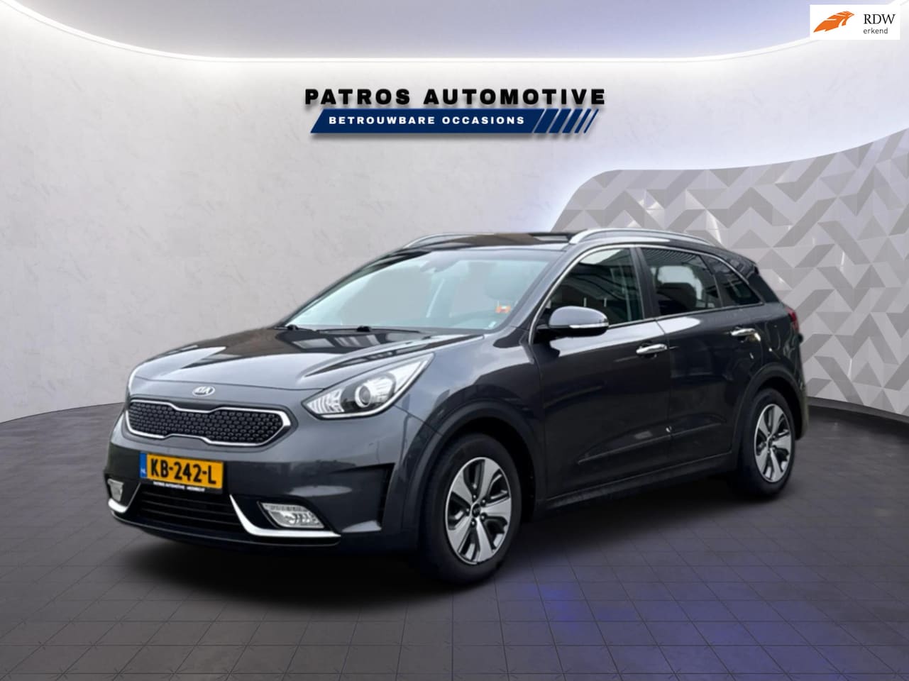Kia Niro - 1.6 Hybrid First Edition | Automaat | Zeer lage verbruikskosten - AutoWereld.nl