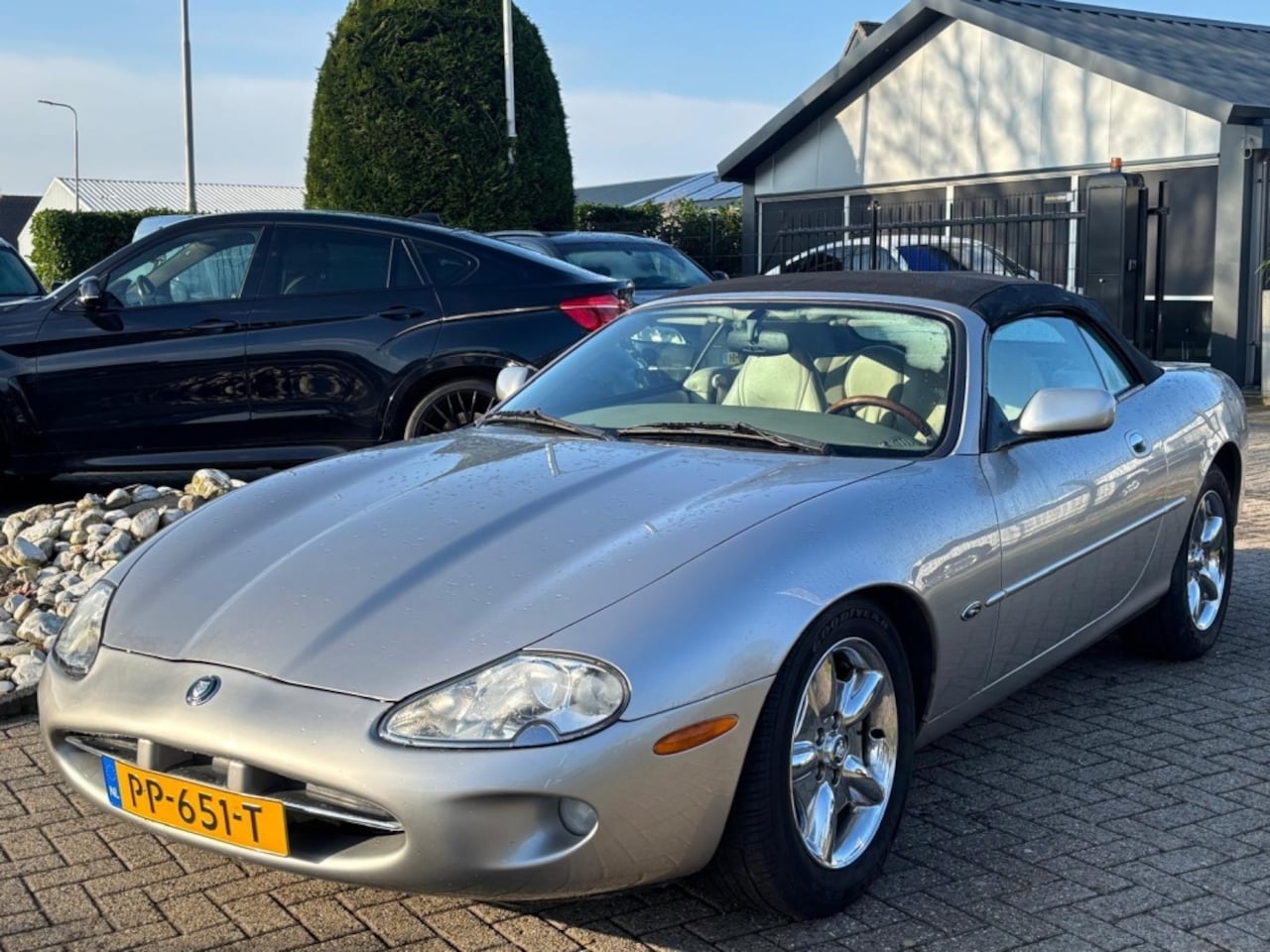 Jaguar XK8 - 4.0 V8 Convertible Cabriolet 1999 Youngtimer - AutoWereld.nl