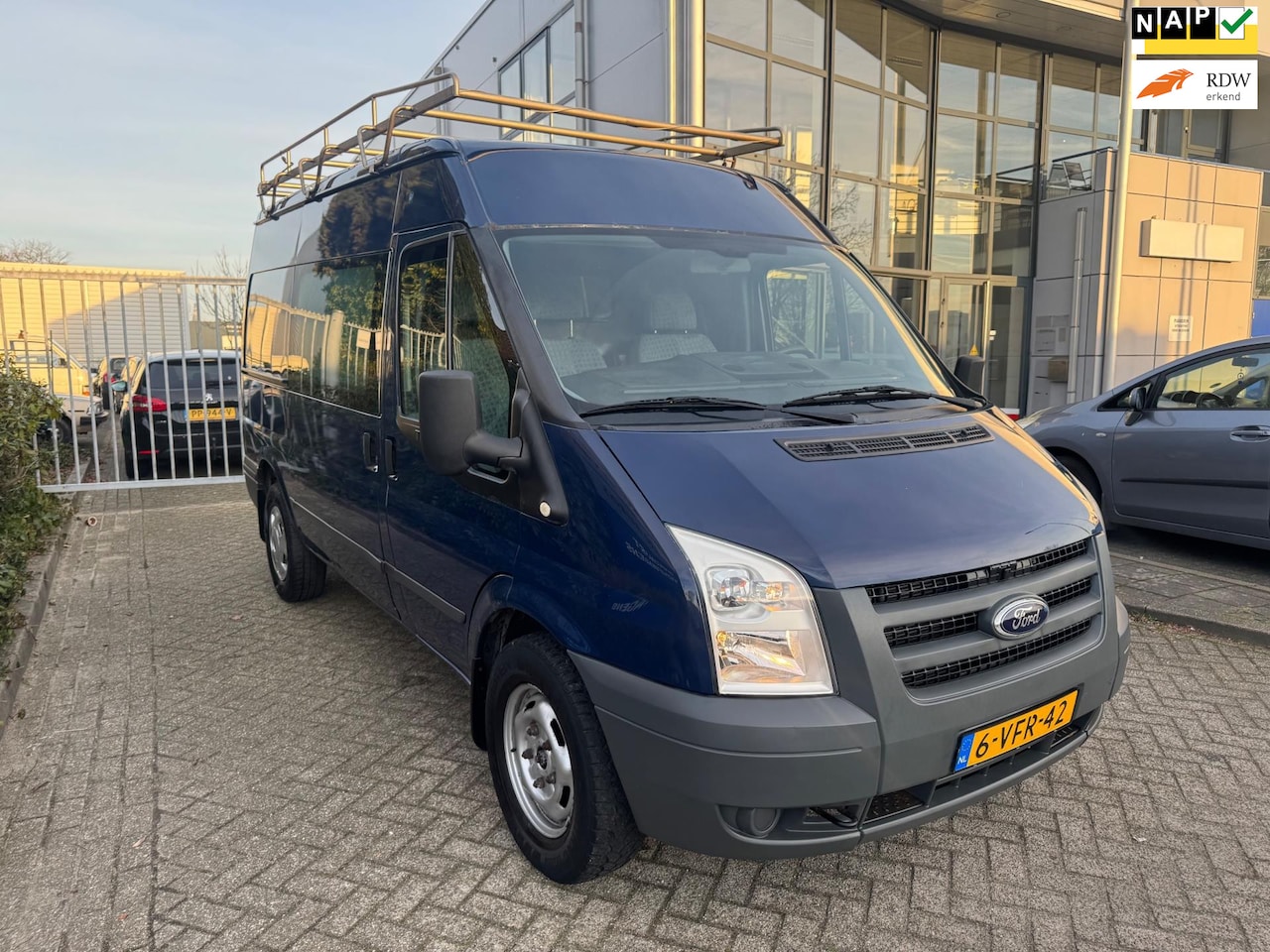 Ford Transit - 330M VAN 146 5.44 CNG Airco, WEINIG KM! - AutoWereld.nl