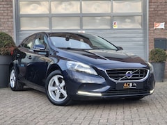 Volvo V40 - 2.0 T2 Summum-Leder-Trekhaak In absolute nieuwstaat