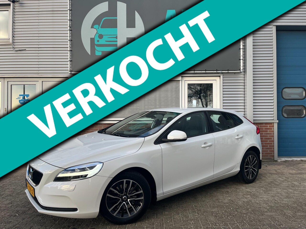 Volvo V40 - 2.0 T2 Nordic+ | Dealeronderhouden | orig. NL - AutoWereld.nl