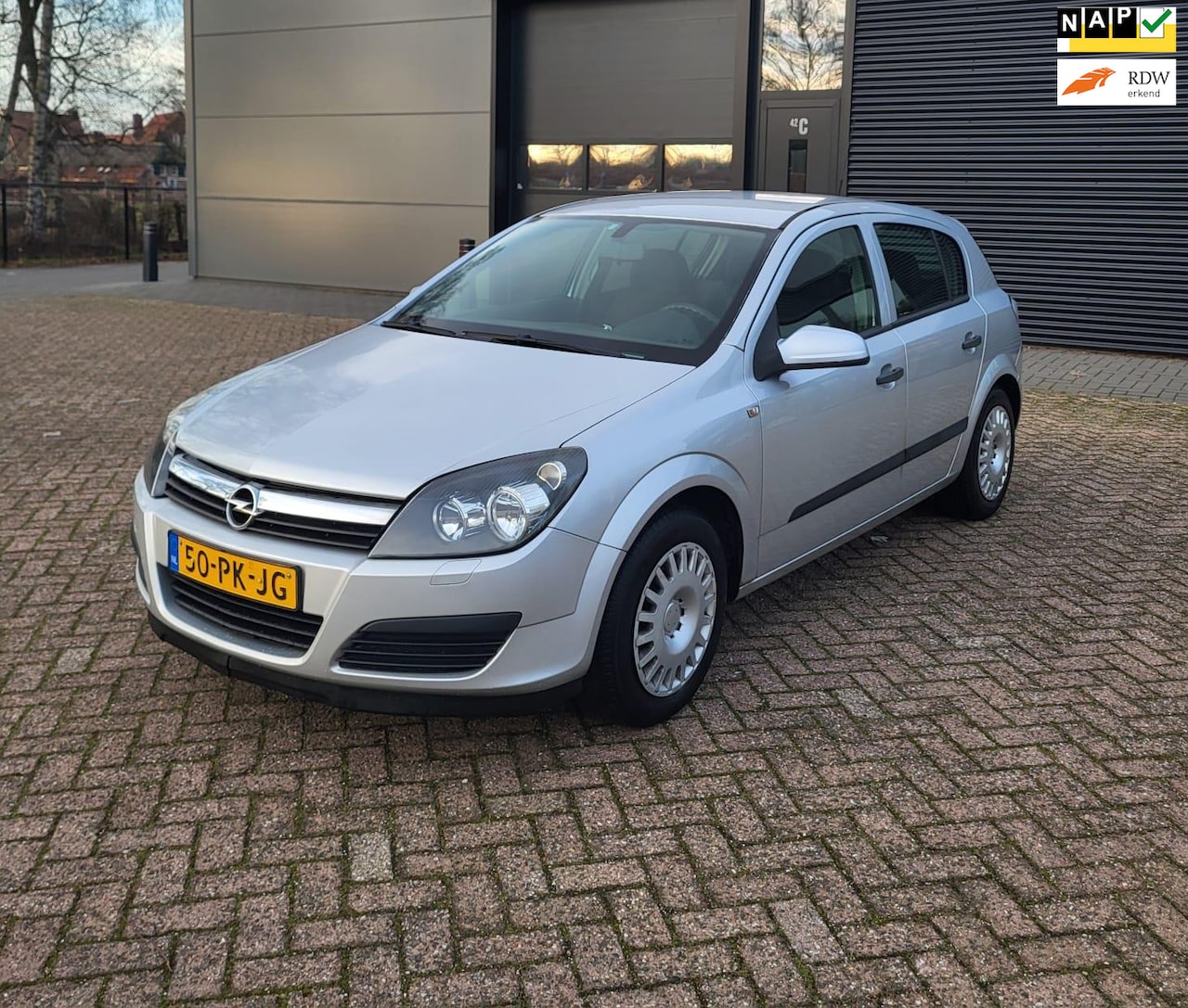 Opel Astra - 1.4 1.4, Airco, Cruisc, MultiM, Trekhaak, 5-drs! - AutoWereld.nl