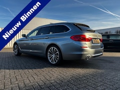 BMW 5-serie Touring - 520d xDrive High Executive ✅ Panodak ✅ Harman Kardon ✅ Leer ✅ Memory ✅ HUD