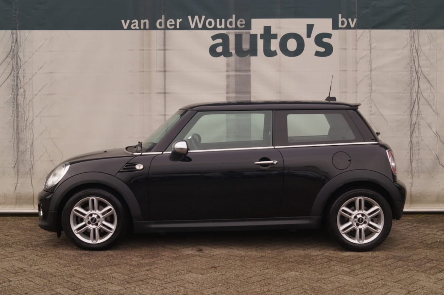 MINI One - Mini 1.6 Holland Street Wired -NAVI-AIRCO-CRUISE- - AutoWereld.nl