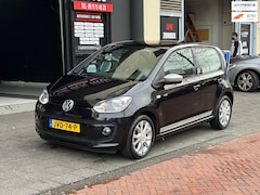 Volkswagen Up! - 1.0 high up 5 Deurs Navi Airco PDC