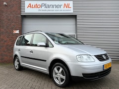 Volkswagen Touran - 1.6-16V FSI Turijn Clima Cruise Control