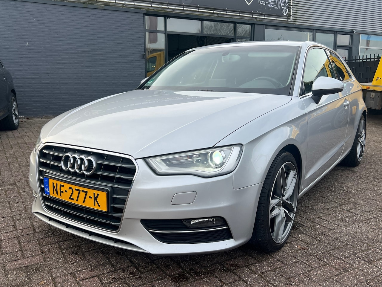 Audi A3 - 1.6 TDI Ambition S-Line Sport / Led pakket / Bose / Drive select. - AutoWereld.nl