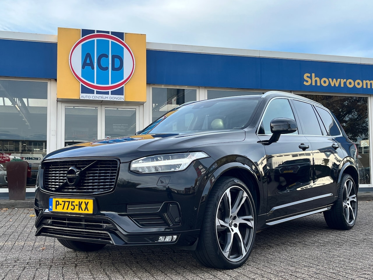 Volvo XC90 - 2.0 T6 320PK AWD R-Design 5P.| 22"Lmv | Trekhaak wegklapbaar | Full led | Carbon afwerking - AutoWereld.nl