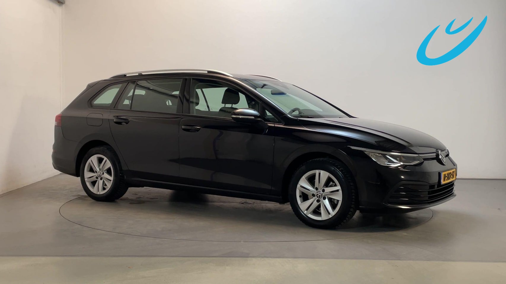 Volkswagen Golf Variant - 1.0 TSI 110pk Life Sfeerverlichting Navigatie Parkeersensoren DAB+ - AutoWereld.nl