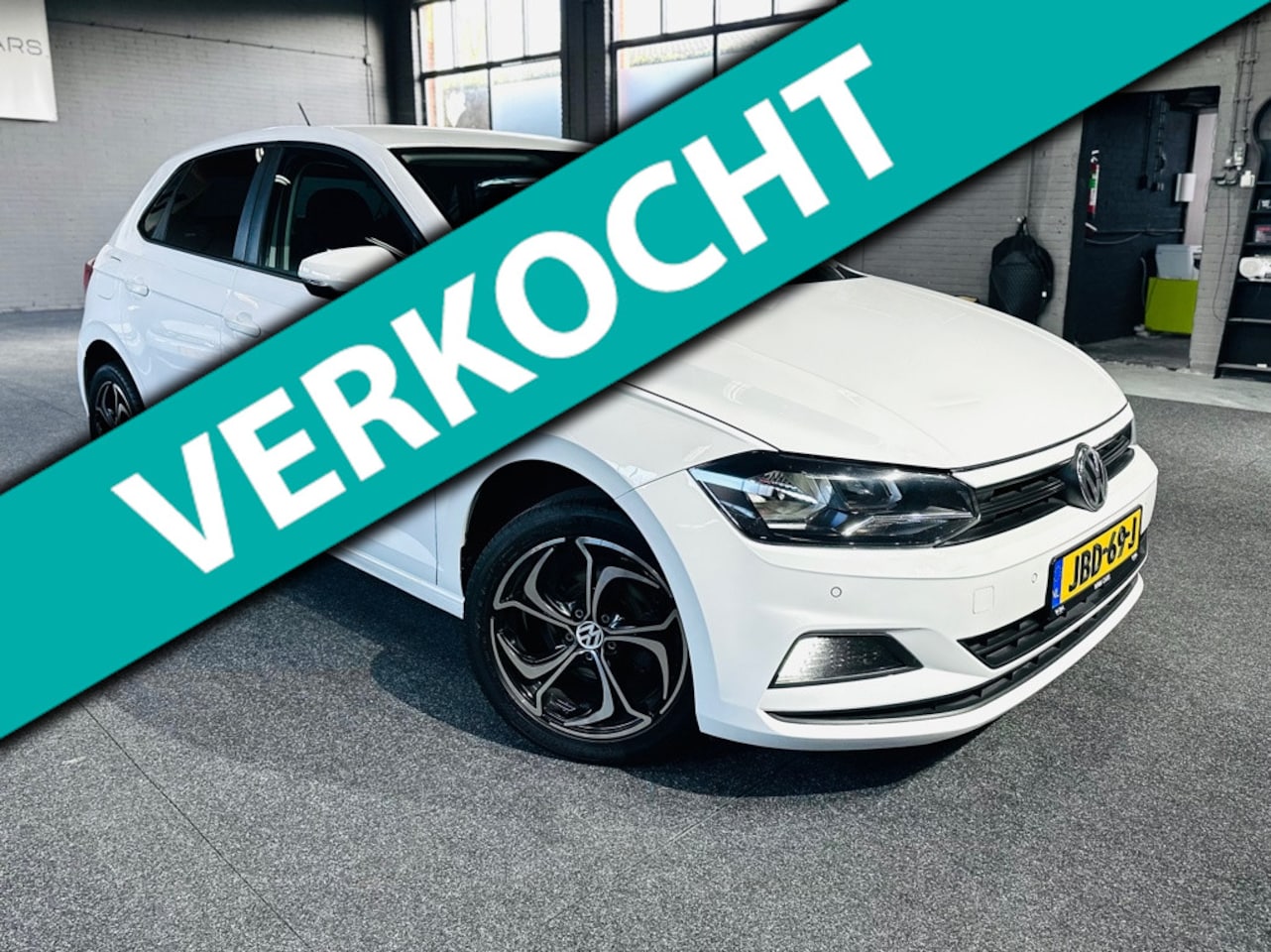 Volkswagen Polo - 1.0 Comfortline - AIRCO - PDC - CARPLAY - APK - LM Velgen - - AutoWereld.nl