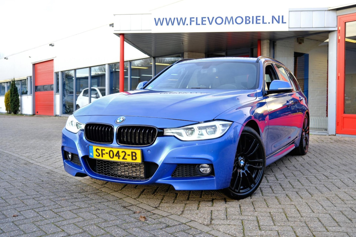 BMW 3-serie Touring - 320d 190pk M Sport Aut. Alcantara|Navi|LED|LMV|Sportstoelen - AutoWereld.nl